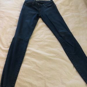 Fidelity Mila size 27